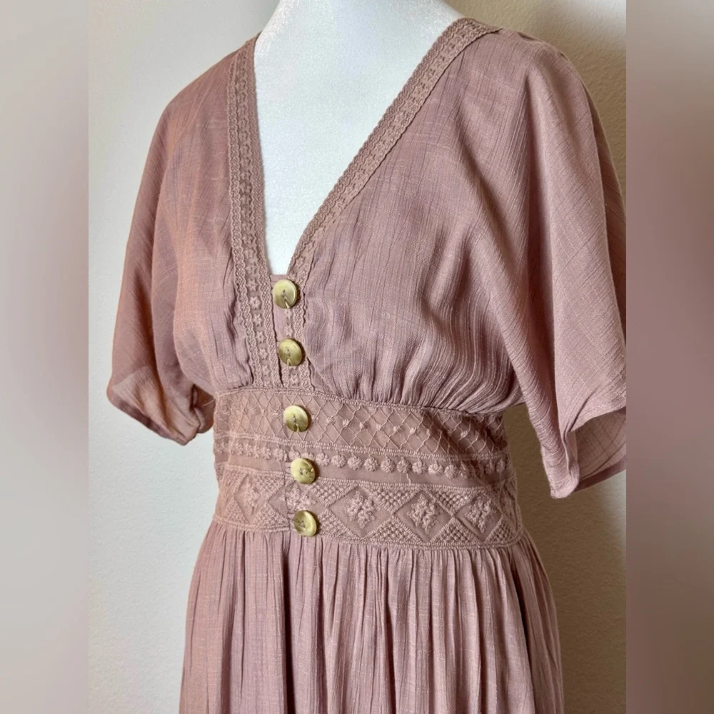 Alter’d State Mauve Lace-Trimmed Maxi Dress - Picture 3 of 16